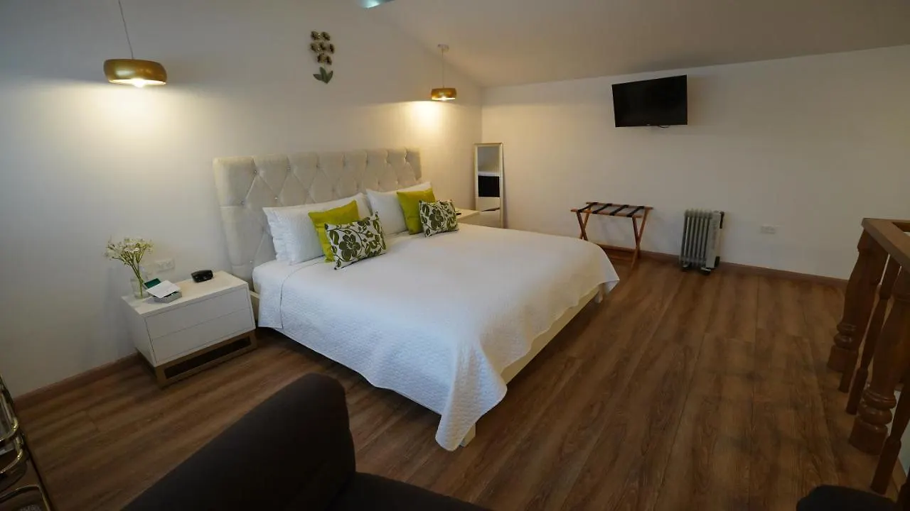 Adamas House Hotel Boutique Quito 4*,  Ecuador