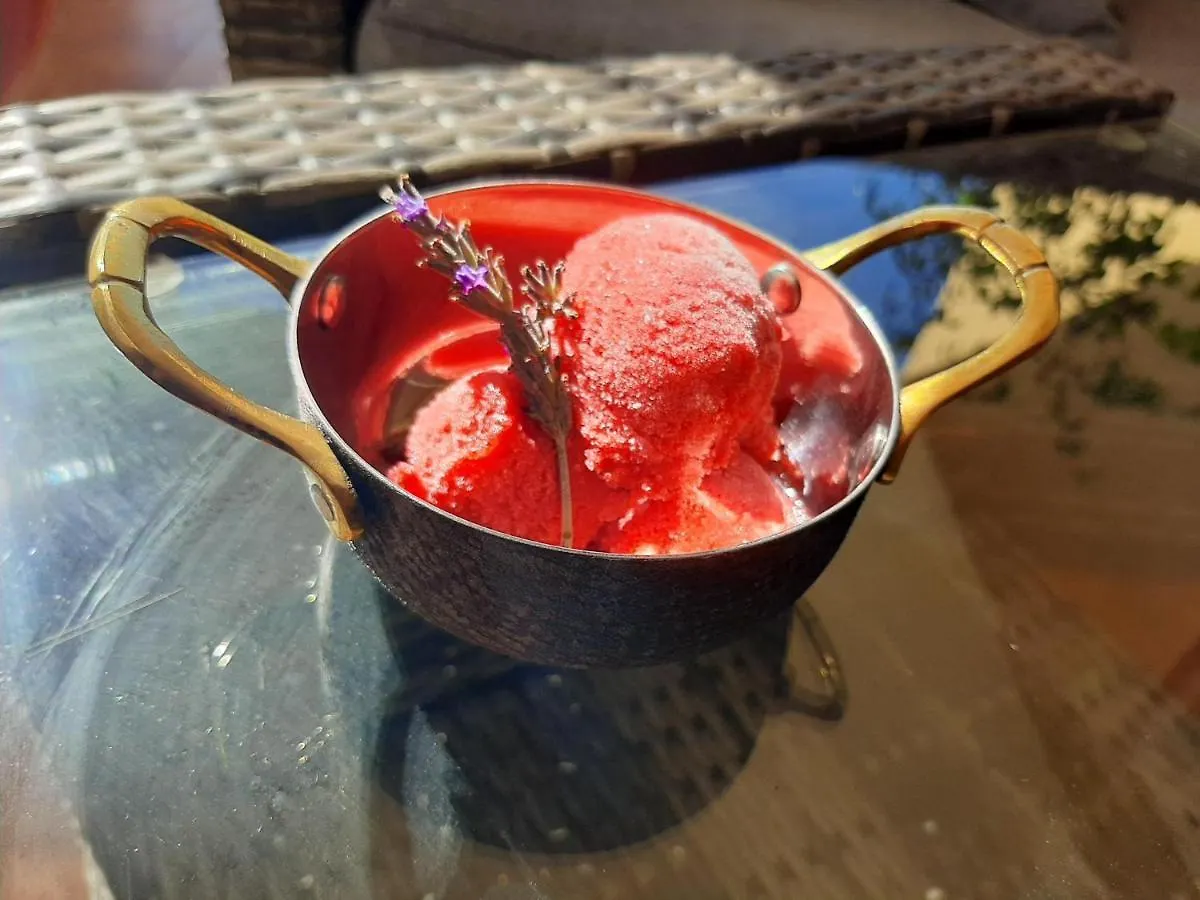 Adamas House Hotel Boutique كويتو