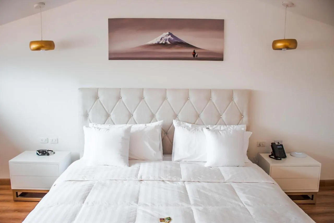 Adamas House Hotel Boutique Quito 4*,  Ecuador