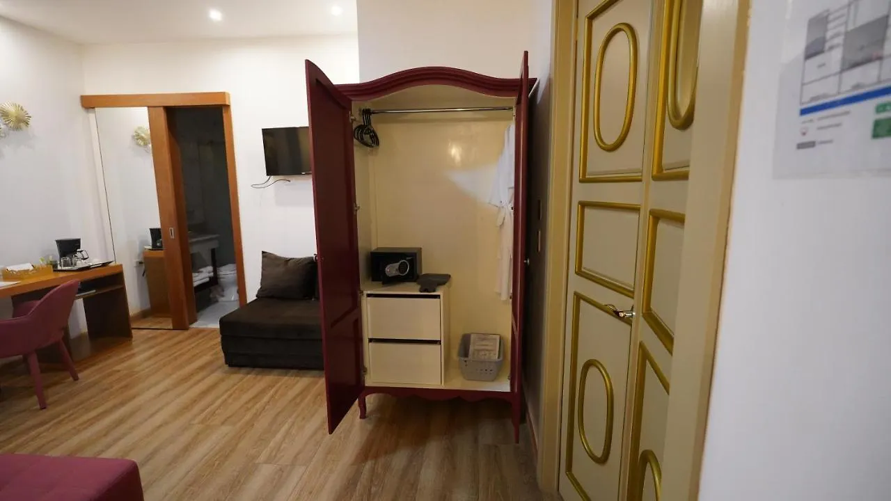 Adamas House Hotel Boutique Quito 4*,  Ecuador