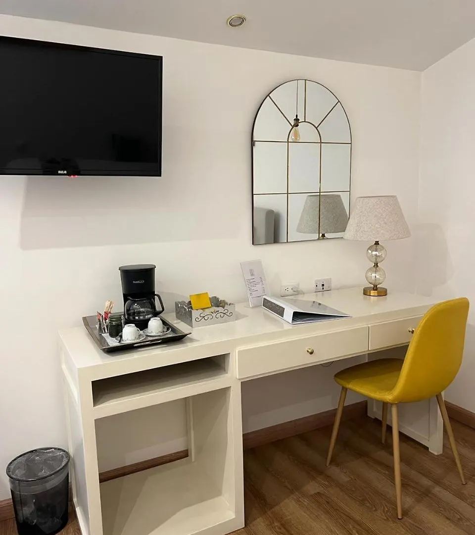 Adamas House Hotel Boutique Quito 4*,  Ecuador